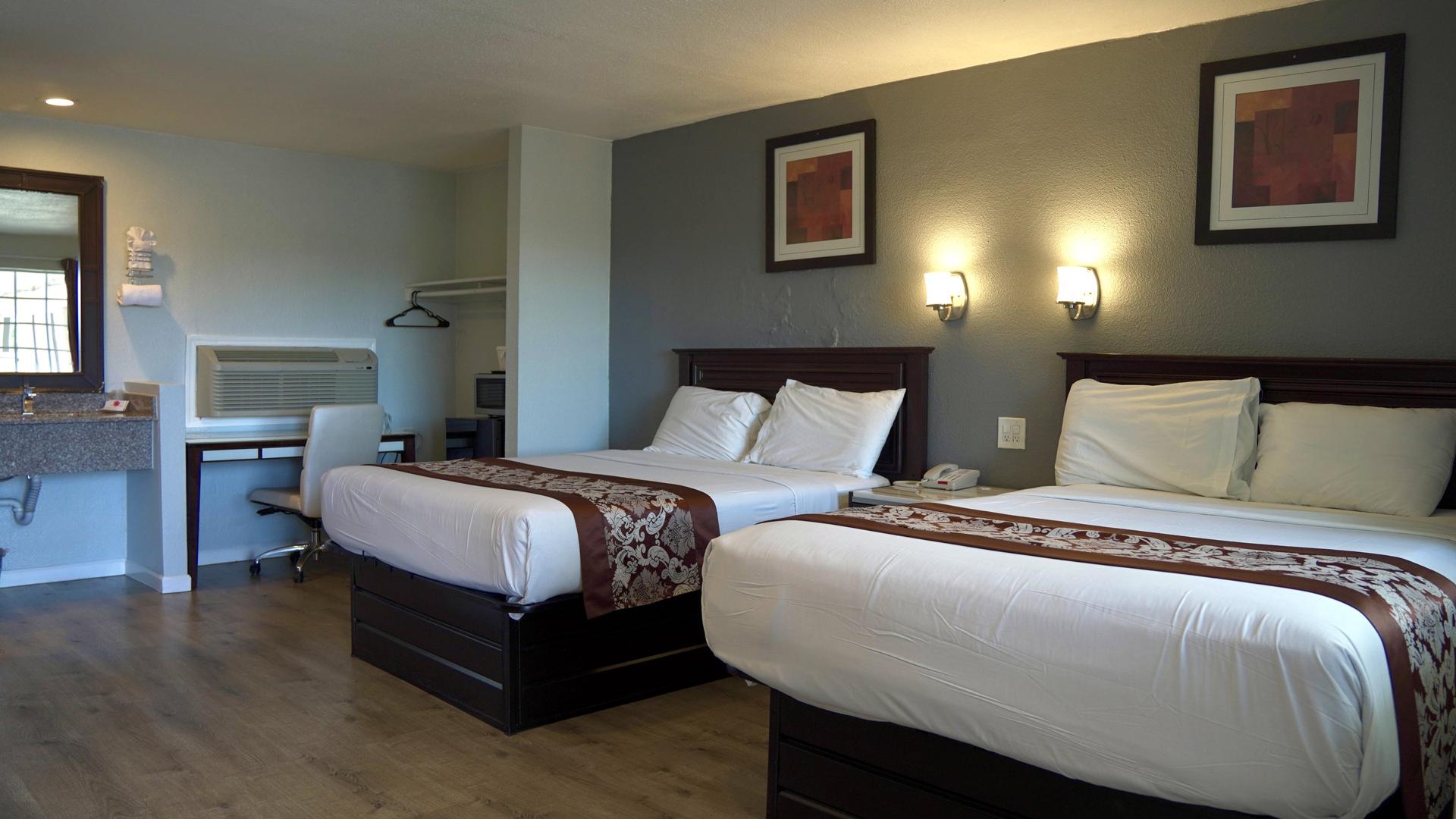 Double room wide view