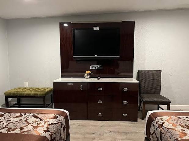 Deluxe Double Room interior